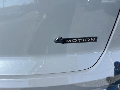 New 2026 Volkswagen Atlas Cross Sport SEL Premium R-Line image 8