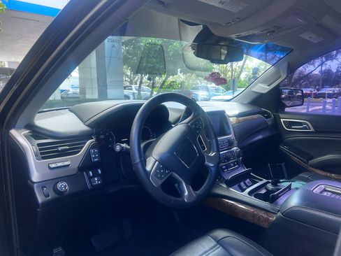 Used 2015 GMC Yukon Denali w/ Premium Package image 15