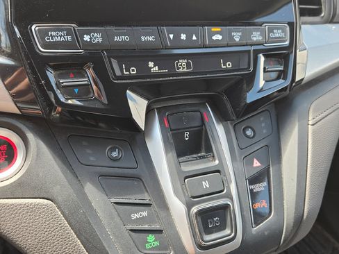 Used 2018 Honda Odyssey EX image 21