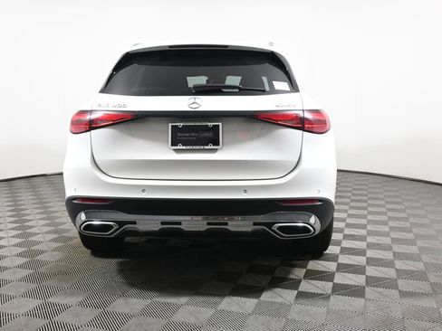 Used 2024 Mercedes-Benz GLC 300 4MATIC image 6