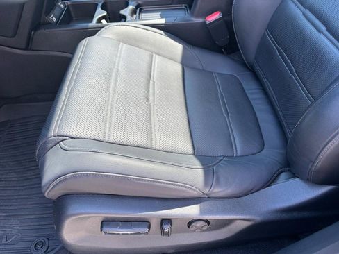 Used 2020 Honda CR-V EX-L image 16