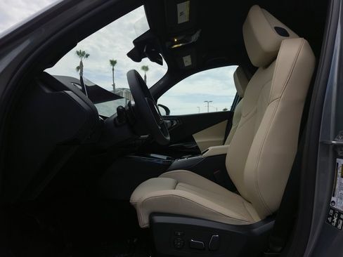 New 2026 BMW X3 xDrive30i w/ Convenience Package AWD/4WD image 7