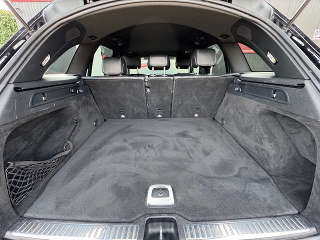 Used 2017 Mercedes-Benz GLC 300 4MATIC image 10