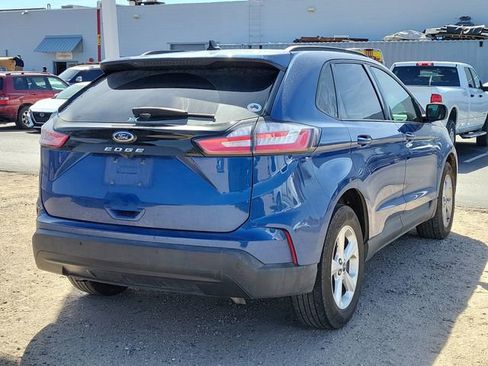 Used 2021 Ford Edge SE image 9