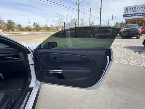 Used 2025 Ford Mustang GT Premium image 24