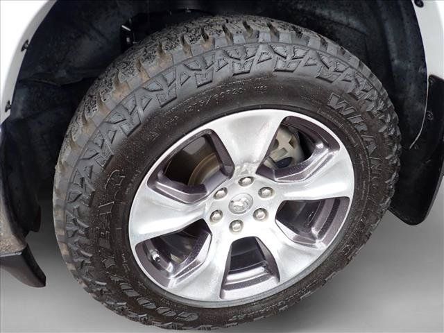 Used 2019 RAM 1500 Laramie AWD/4WD image 6