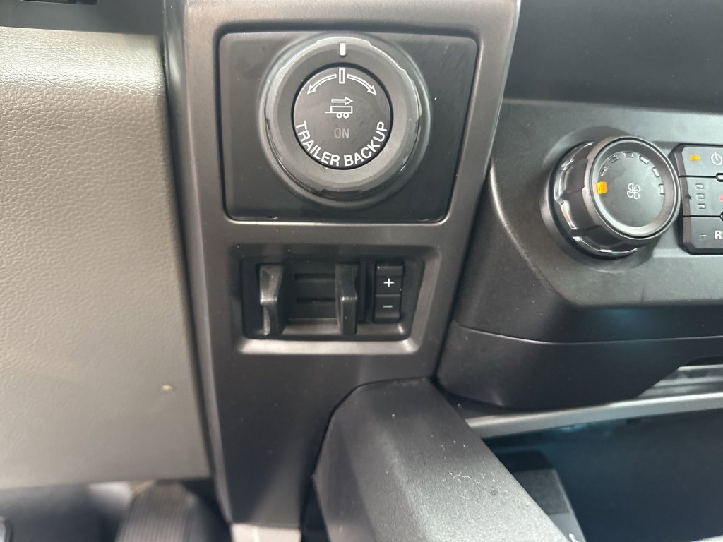 Used 2020 Ford F150 XLT w/ Equipment Group 302A Luxury AWD/4WD image 28