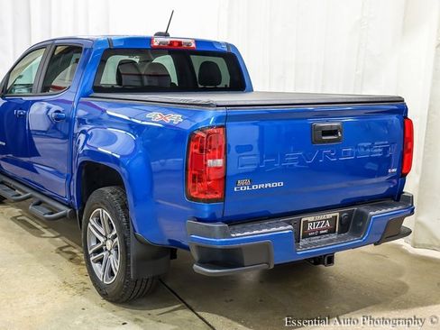 Used 2022 Chevrolet Colorado W/T w/ Custom Special Edition image 4