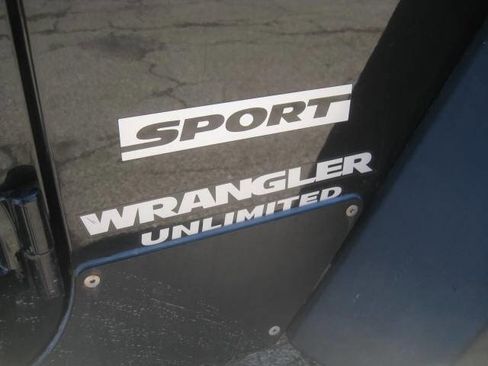 Used 2013 Jeep Wrangler Unlimited Sport image 24