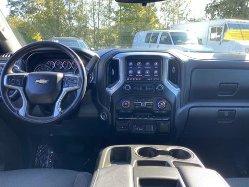 Used 2019 Chevrolet Silverado 1500 LT w/ All-Star Edition image 17