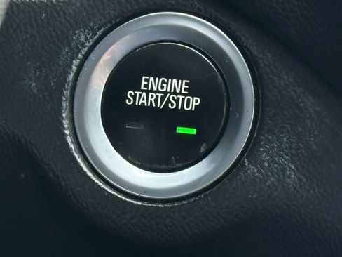 Used 2021 Chevrolet Equinox LT FWD image 25