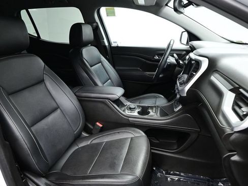 Used 2023 GMC Acadia SLT w/ Elevation Edition FWD image 13