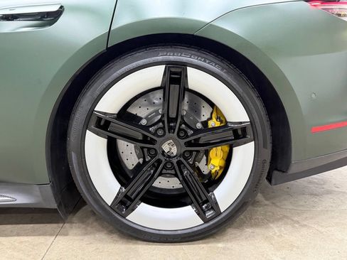 Used 2025 Porsche Taycan Turbo S w/ Premium Package AWD/4WD image 26