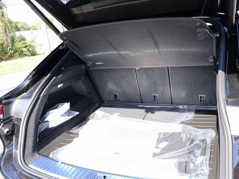 New 2026 Porsche Cayenne Coupe image 17