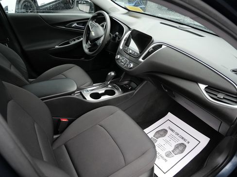 Used 2020 Chevrolet Malibu LS FWD image 23