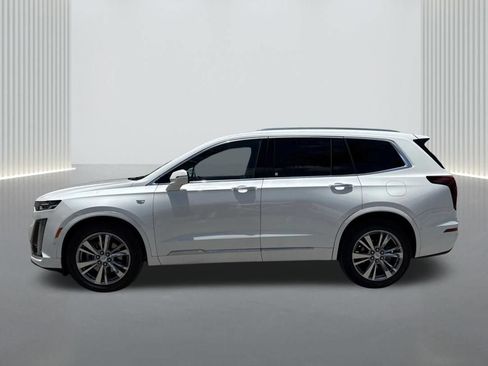 Used 2023 Cadillac XT6 Premium Luxury w/ Technology Package AWD/4WD image 8