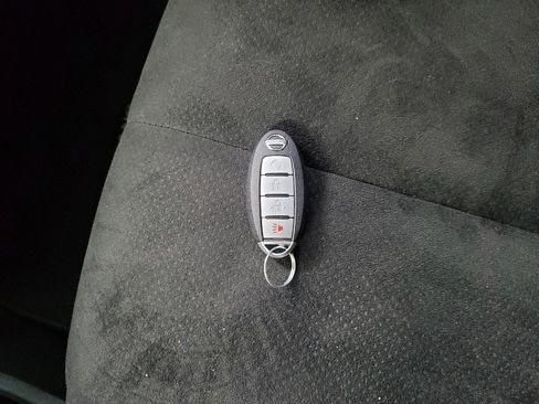 Used 2020 Nissan Murano SV image 32