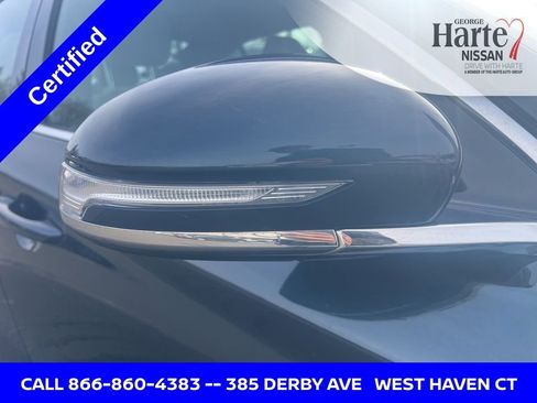 Used 2024 Genesis G70 2.5T image 10