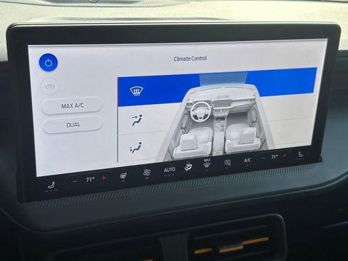 Used 2025 Ford Maverick Tremor image 28