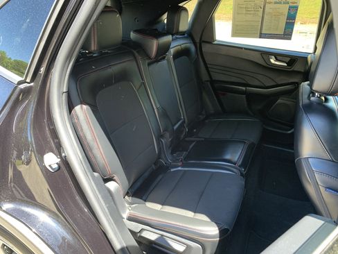 Used 2025 Ford Escape ST-Line FWD image 40