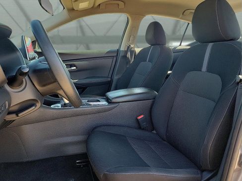 Used 2023 Nissan Sentra SV image 12
