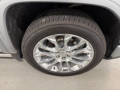 Used 2024 GMC Sierra 1500 Denali AWD/4WD image 4