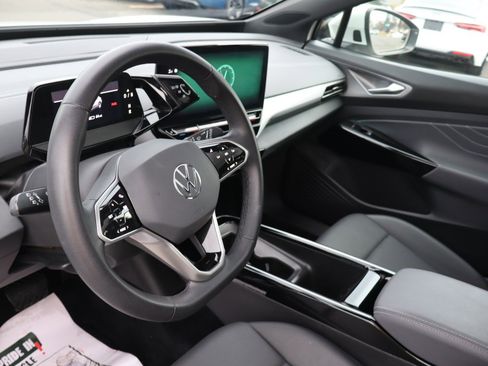 Used 2023 Volkswagen ID.4 Pro S image 9