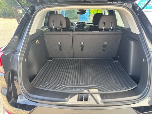 Used 2023 Chevrolet TrailBlazer LT w/ Convenience Package FWD image 35