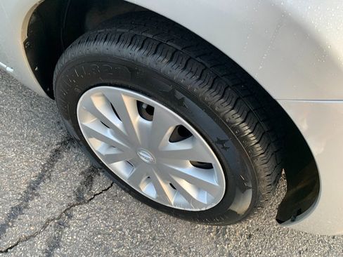 Used 2015 Nissan Versa Note S Plus FWD image 9