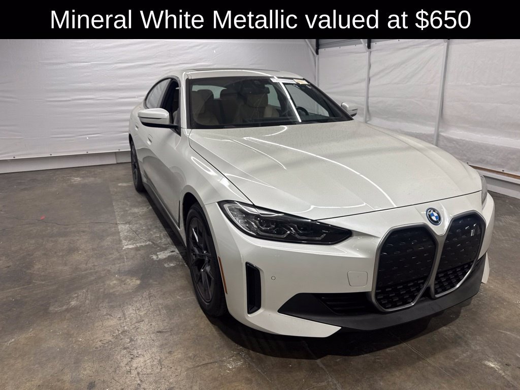 Used 2023 BMW i4 eDrive35 w/ Premium Package RWD image 3