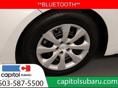 Used 2023 Toyota Corolla LE image 7