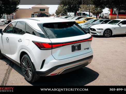 Used 2026 Lexus RX 450h AWD w/ Convenience Package image 15