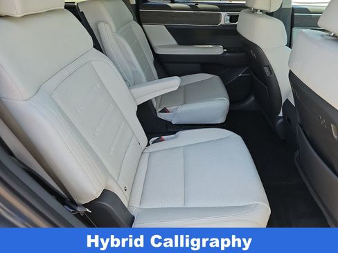 Certified 2025 Hyundai Santa Fe Calligraphy AWD/4WD image 17