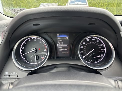Used 2020 Toyota Camry LE FWD image 21