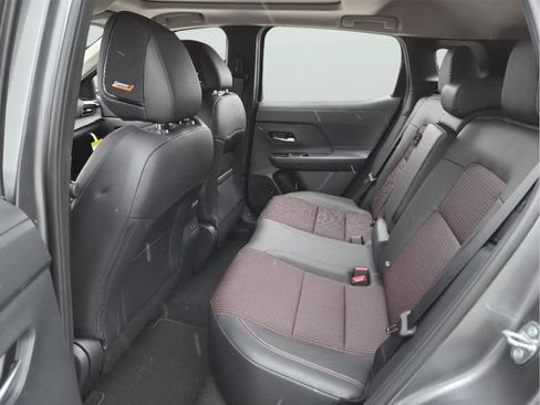 New 2026 Nissan Kicks SR image 12