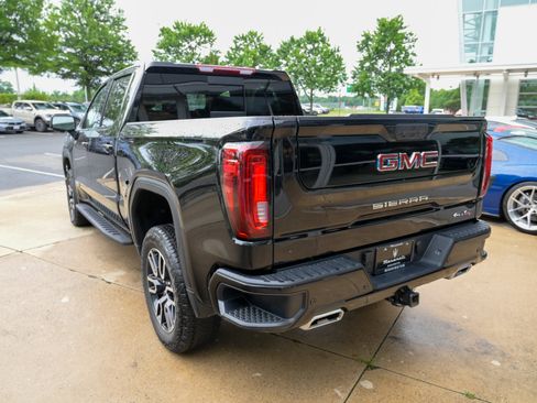 Used 2026 GMC Sierra 1500 AT4 w/ AT4 Preferred Package AWD/4WD image 7
