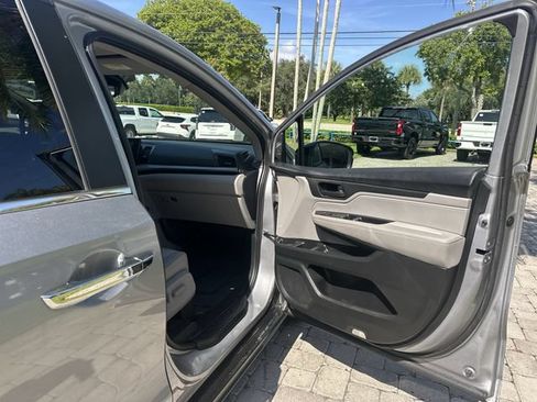 Used 2024 Honda Odyssey EX-L image 23