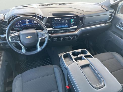 Used 2025 Chevrolet Silverado 1500 LT image 17