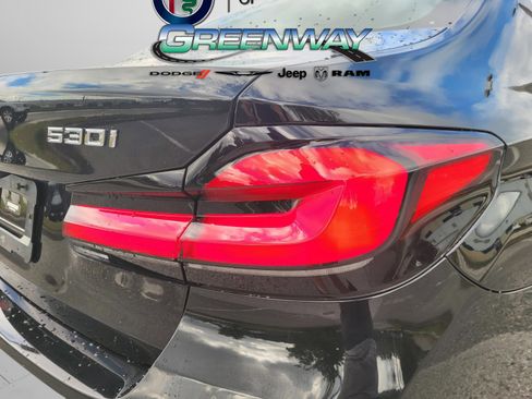 Used 2023 BMW 530i w/ Convenience Package image 20