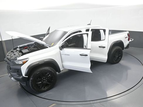 Used 2024 Chevrolet Colorado Trail Boss image 62