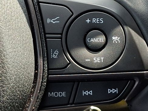 Used 2024 Toyota Camry SE FWD image 22