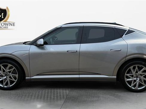 Used 2025 Genesis GV60 Advanced AWD/4WD image 2
