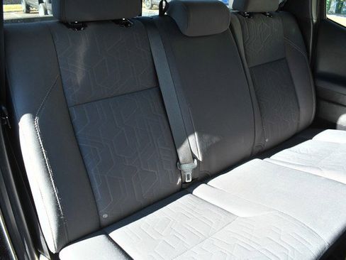 Used 2019 Toyota Tacoma TRD Sport image 28