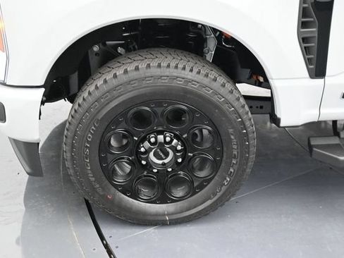 New 2026 Ford F250 Lariat w/ Black Appearance Package AWD/4WD image 10