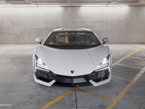 Used 2024 Lamborghini Revuelto image 3