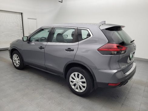 Used 2018 Nissan Rogue S AWD/4WD image 3