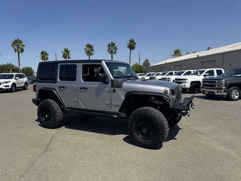 Used 2018 Jeep Wrangler Unlimited Sport S image 14