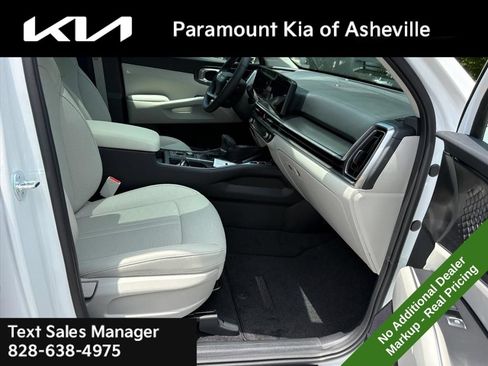 New 2026 Kia Sorento S w/ S Panoramic Sunroof Package FWD image 20