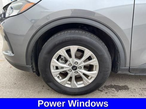 Used 2023 Ford Escape Active w/ Tech Pack #1 AWD/4WD image 13