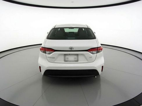 Used 2025 Toyota Corolla LE image 5